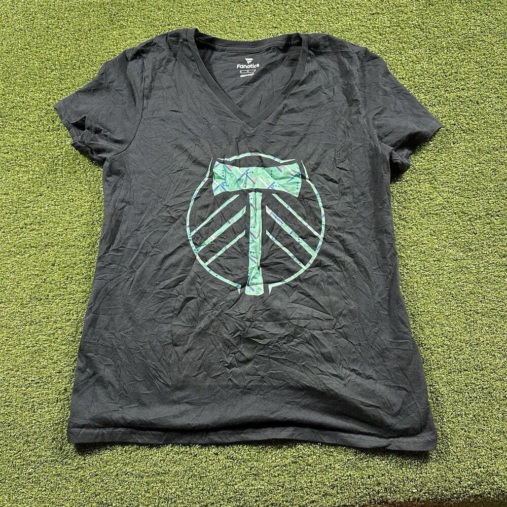 Portland Timbers Fanatics Women's Medium Black V-Neck T-Shirt NWOT MLS
